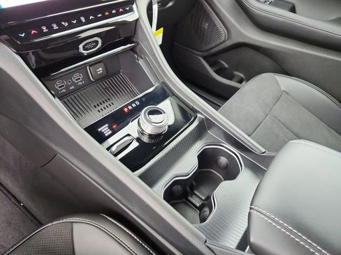 New 2026 Jeep Grand Cherokee Altitude image 26