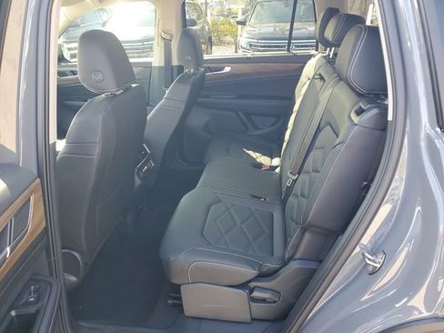 New 2026 Volkswagen Atlas SE FWD image 11