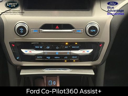 Used 2022 Ford Explorer XLT w/ Equipment Group 202A AWD/4WD image 24