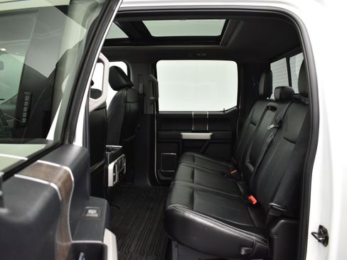 Used 2021 Ford F350 Lariat image 10