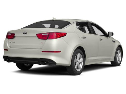 Used 2015 Kia Optima LX FWD image 2