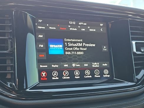 Used 2021 Dodge Durango SXT image 3