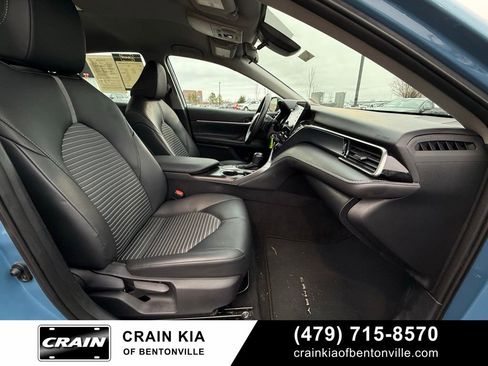 Used 2024 Toyota Camry SE image 31