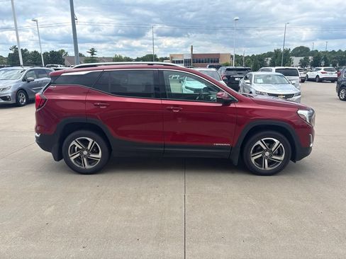 Used 2018 GMC Terrain SLT w/ Preferred Package AWD/4WD image 4