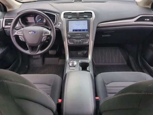Used 2020 Ford Fusion SE FWD image 14