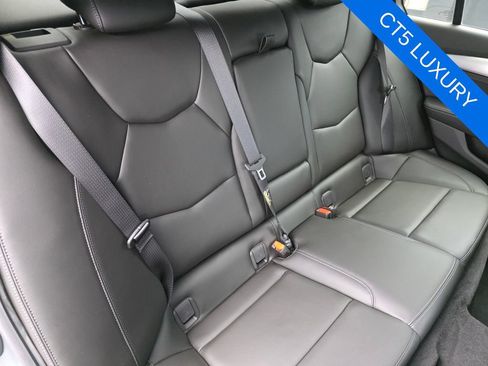 Used 2023 Cadillac CT5 Luxury RWD image 25