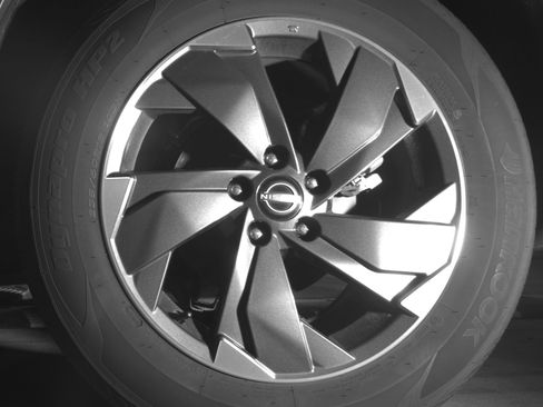 Used 2025 Nissan Rogue SV image 14