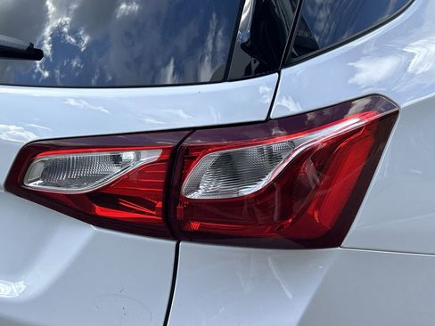 Used 2020 Chevrolet Equinox LT image 9