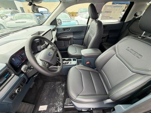 New 2026 Ford Maverick Lobo AWD/4WD image 9