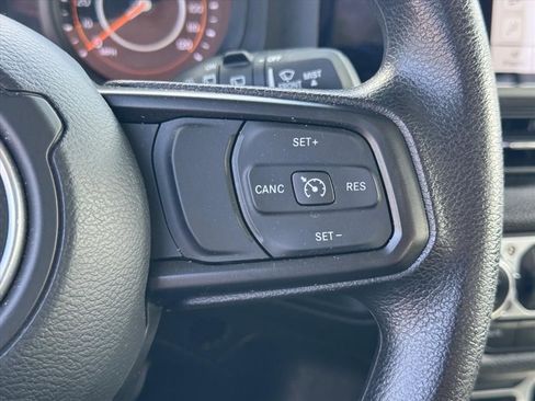 Used 2024 Jeep Wrangler Sport image 17