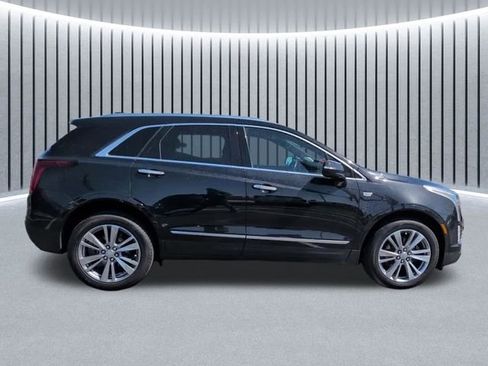 Certified 2024 Cadillac XT5 Premium Luxury AWD/4WD image 3