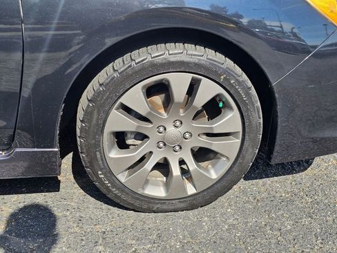 Used 2013 Subaru Impreza 2.0i Sport Premium AWD/4WD image 9