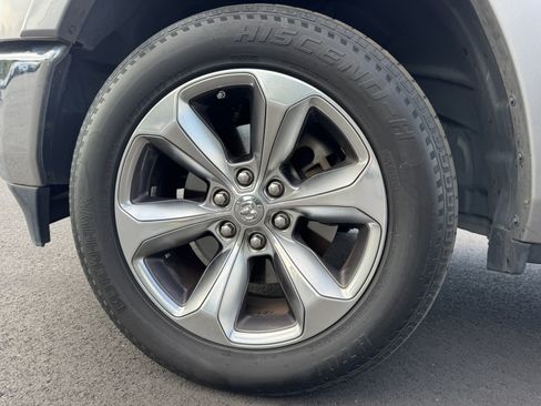 Used 2019 RAM 1500 Limited RWD image 15