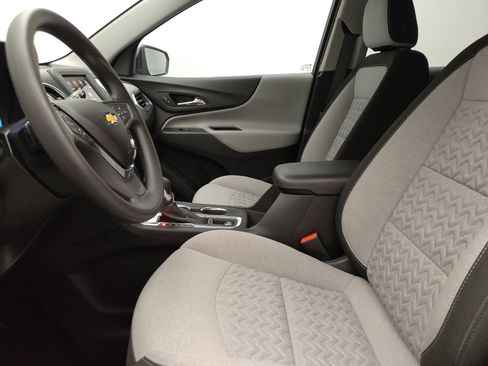 Used 2022 Chevrolet Equinox LT FWD image 17