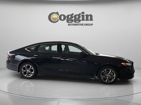 Certified 2024 Honda Accord EX image 5