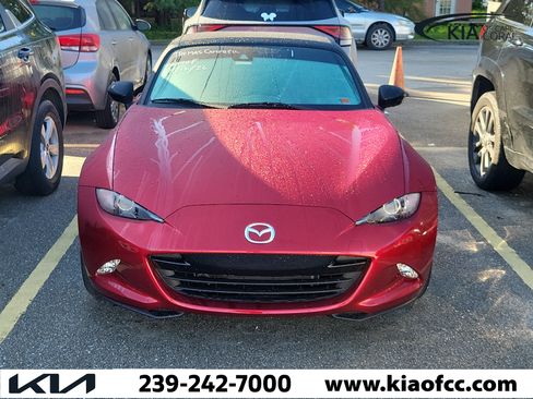 Used 2021 MAZDA MX-5 Miata Sport RWD image 2