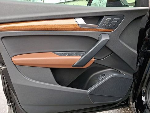 Certified 2023 Audi Q5 2.0T Premium w/ Convenience Package image 13