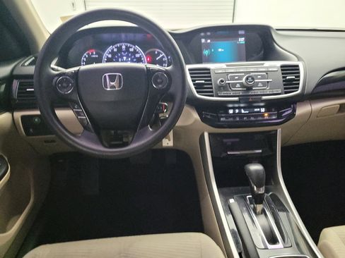 Used 2017 Honda Accord LX image 22