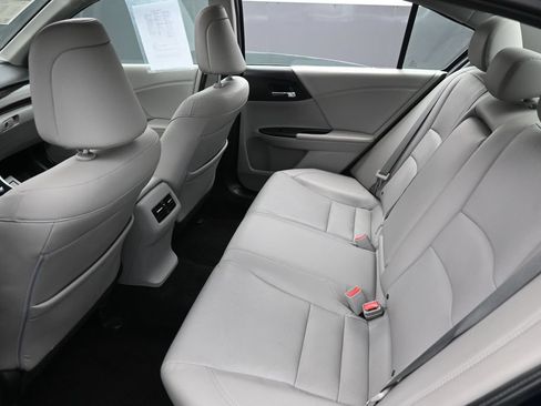 Used 2016 Honda Accord EX-L image 31