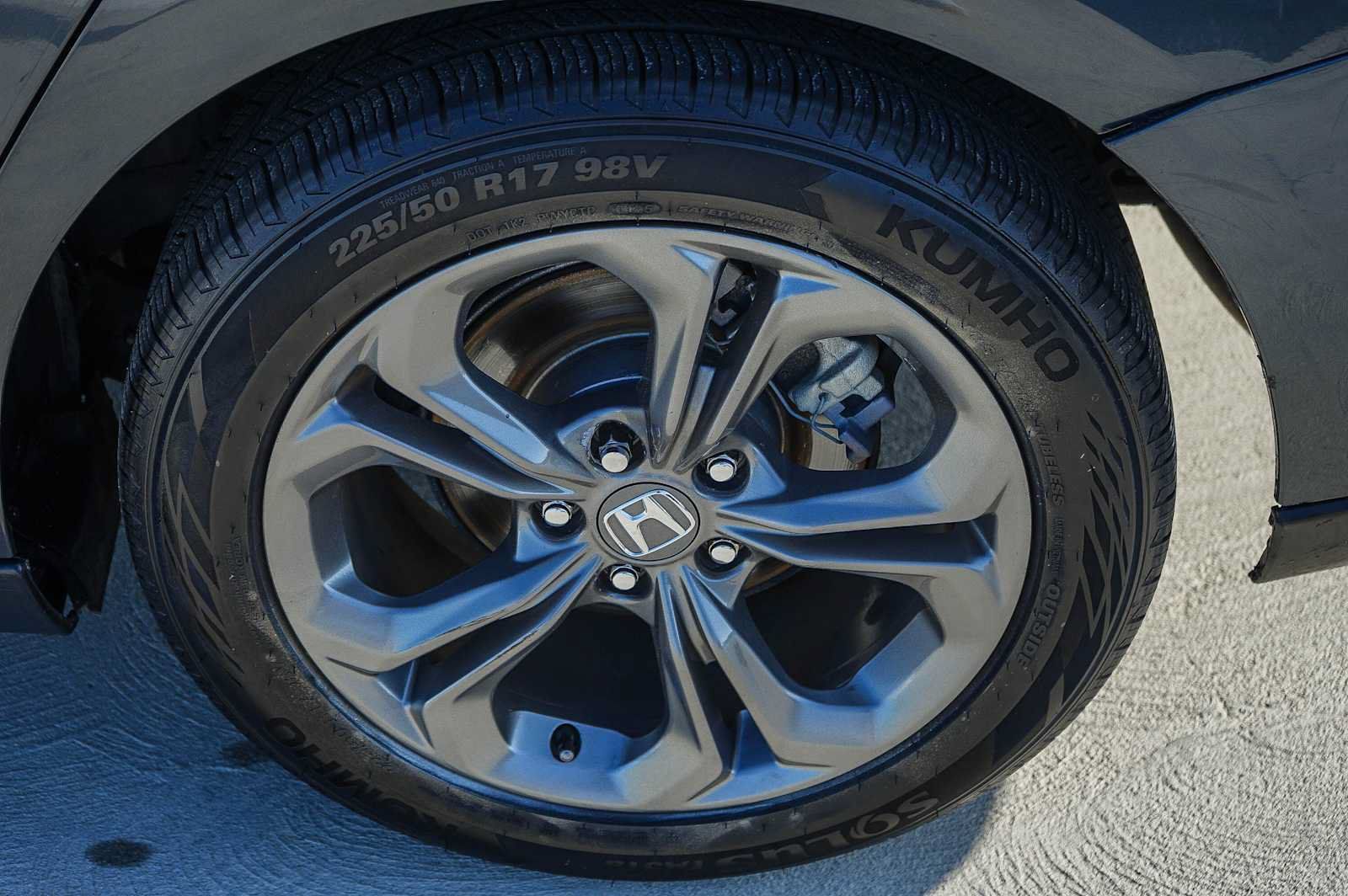 Used 2024 Honda Accord EX image 10