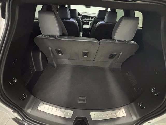 Used 2024 Buick Enclave Essence w/ Sport Touring Edition AWD/4WD image 12