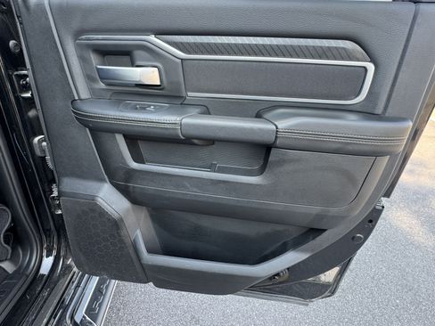 Used 2025 RAM 2500 Big Horn AWD/4WD image 16