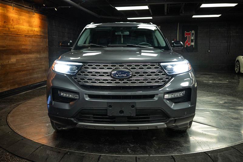 Used 2024 Ford Explorer Limited AWD/4WD image 4