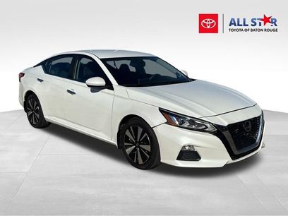 Used 2022 Nissan Altima 2.5 SV