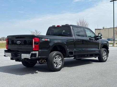 Used 2025 Ford F350 Lariat w/ Camper Package image 9