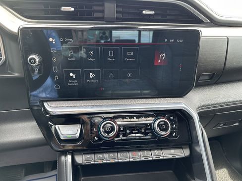 Used 2024 GMC Sierra 1500 Denali w/ Denali Reserve Package image 12