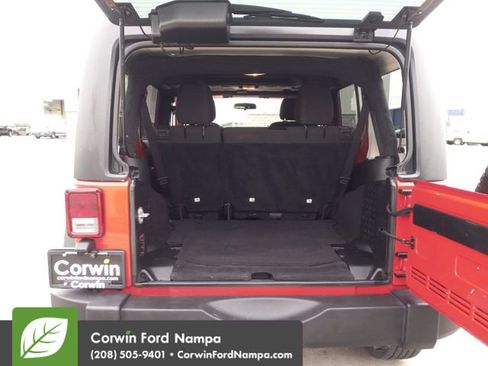 Used 2018 Jeep Wrangler Unlimited Sport w/ Connectivity Group image 25