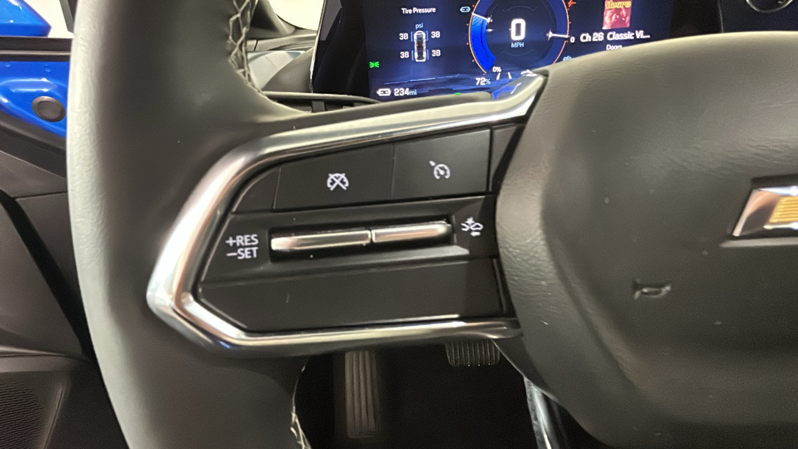 Used 2024 Chevrolet Equinox EV LT FWD image 19