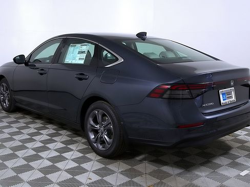 Used 2024 Honda Accord EX image 9