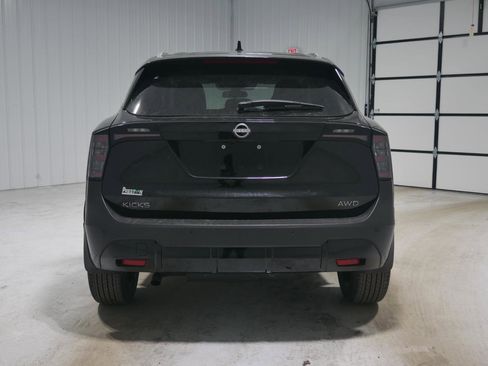 New 2026 Nissan Kicks SV image 6