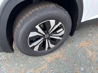 New 2026 Volkswagen Atlas Cross Sport SE video 2