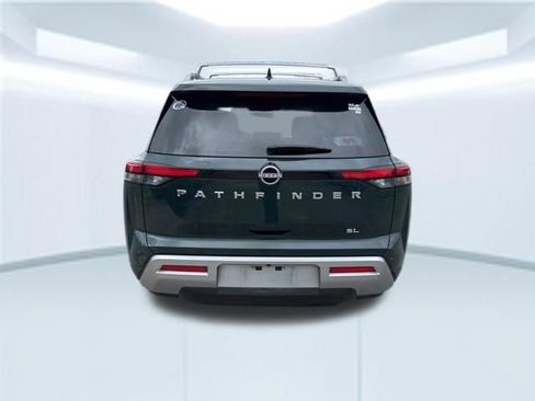 Used 2025 Nissan Pathfinder SL FWD image 7