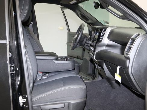 New 2024 RAM 2500 Tradesman w/ Convenience Group image 16