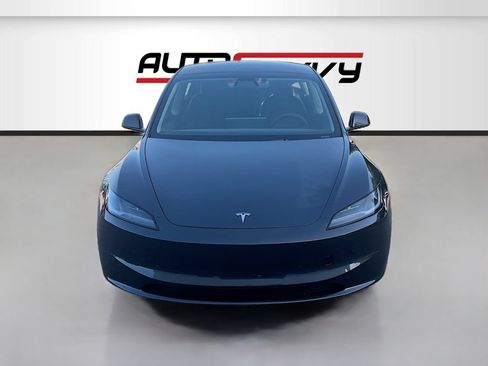 Used 2025 Tesla Model 3 Long Range RWD image 2