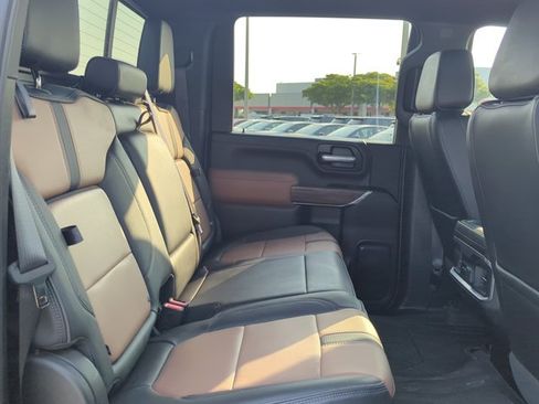 Used 2022 Chevrolet Silverado 3500 High Country AWD/4WD image 23
