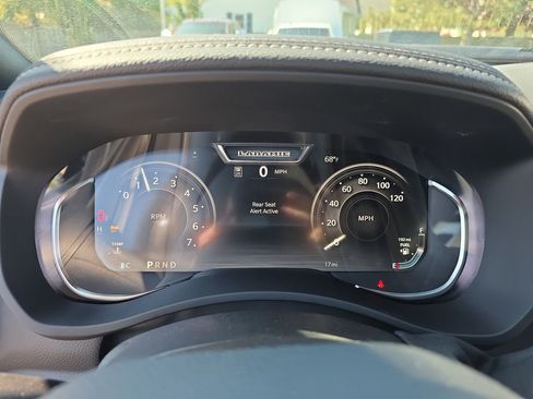 New 2026 RAM 2500 Laramie AWD/4WD image 18
