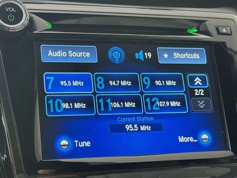 Used 2016 Honda Odyssey Touring image 24