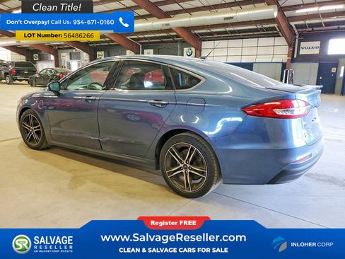 Used 2019 Ford Fusion Energi Titanium FWD image 3