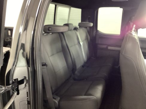 Used 2015 Ford F150 XLT w/ Equipment Group 302A Luxury AWD/4WD image 10
