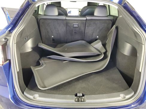 Used 2021 Tesla Model Y Long Range image 30