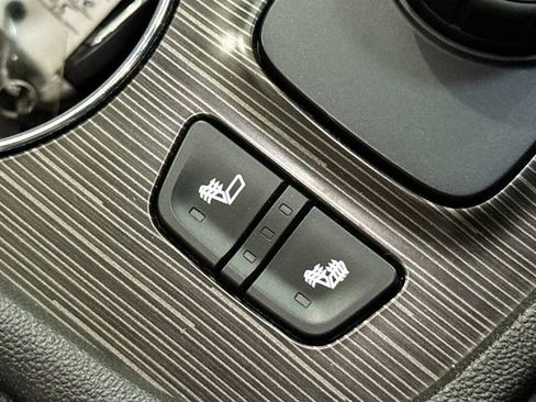 Used 2020 GMC Acadia SLT image 21