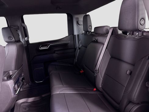 Certified 2022 GMC Sierra 1500 SLT w/ SLT Convenience Package image 29