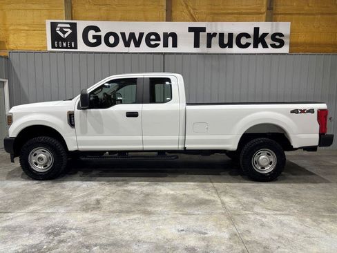 Used 2019 Ford F250 XL w/ Snow Plow Prep Package AWD/4WD image 2