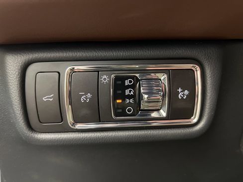 Used 2026 Lincoln Aviator Reserve image 23