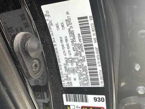 Used 2023 Toyota Tacoma SR5 w/ Technology Package AWD/4WD image 18