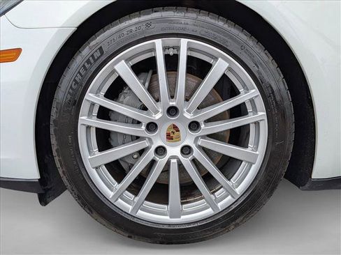 Used 2018 Porsche Panamera 4S AWD/4WD image 23